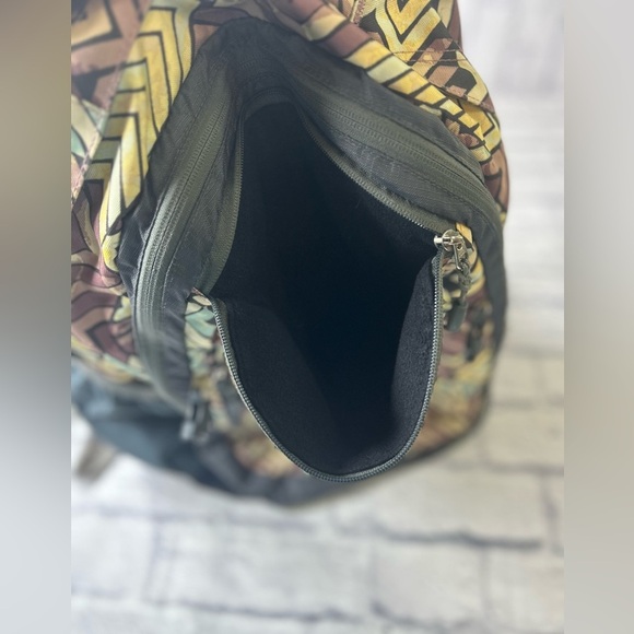 L.L. Bean Quad Explorer Backpack. Great for Outdoors, office, school or travel. - Picture 8 of 12